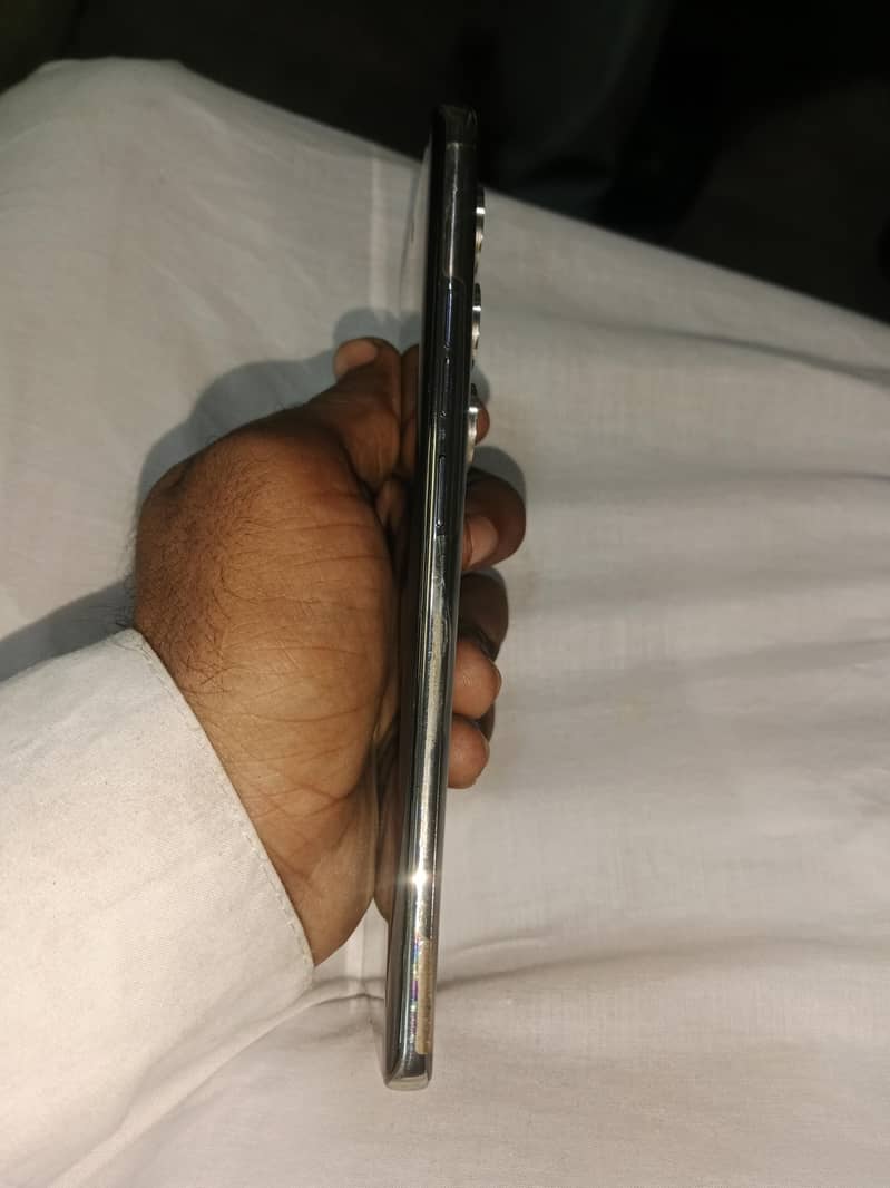 Tecno CAMON 40 Pro 1