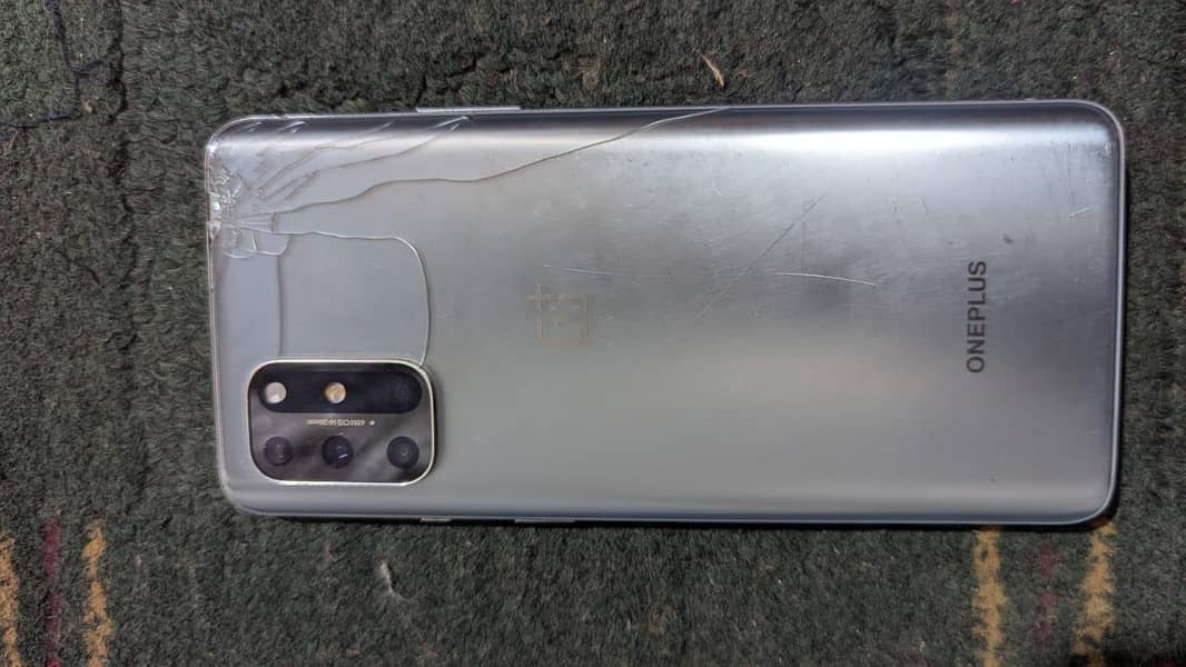One Plus 8T 1