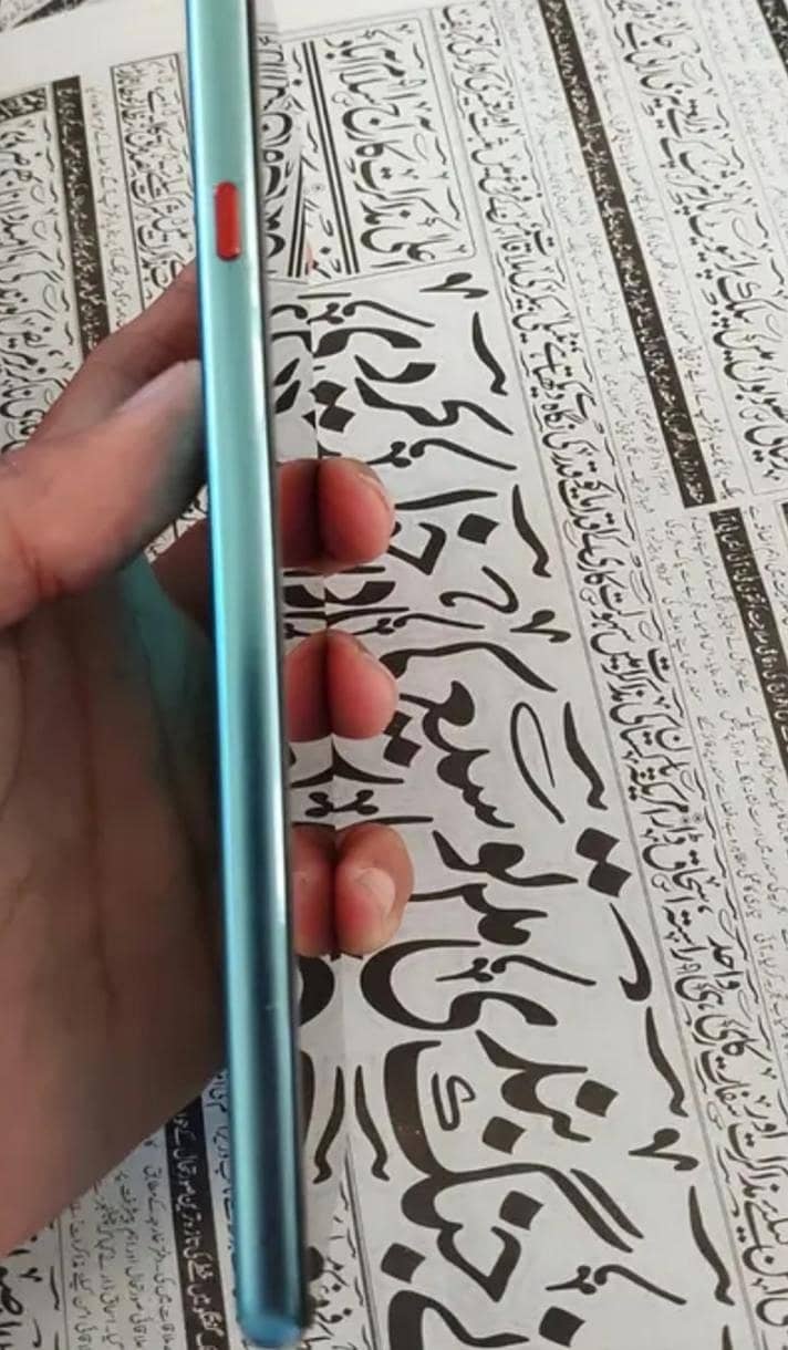 Tecno CAMON 40 2