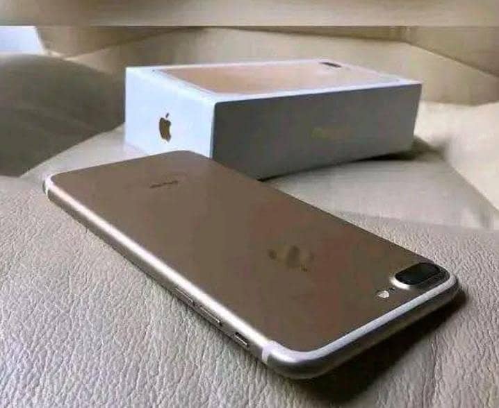 Apple iPhone 7 Plus 0