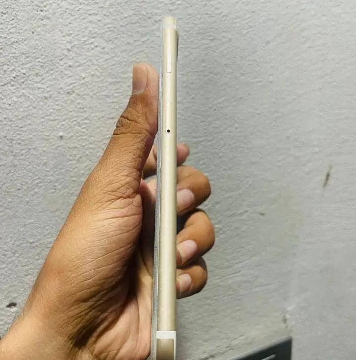 Apple iPhone 7 Plus 1