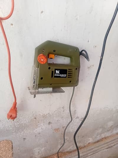 wood bandsaw and jigsaws
