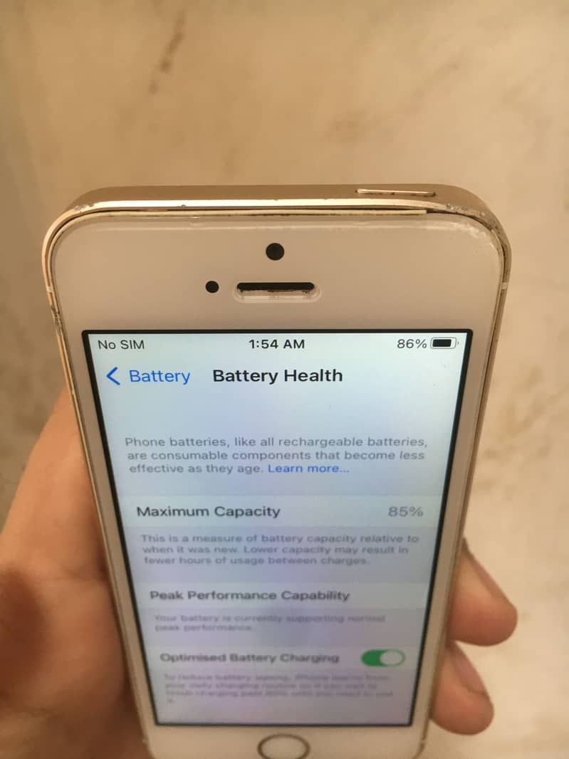 Apple iPhone SE 10