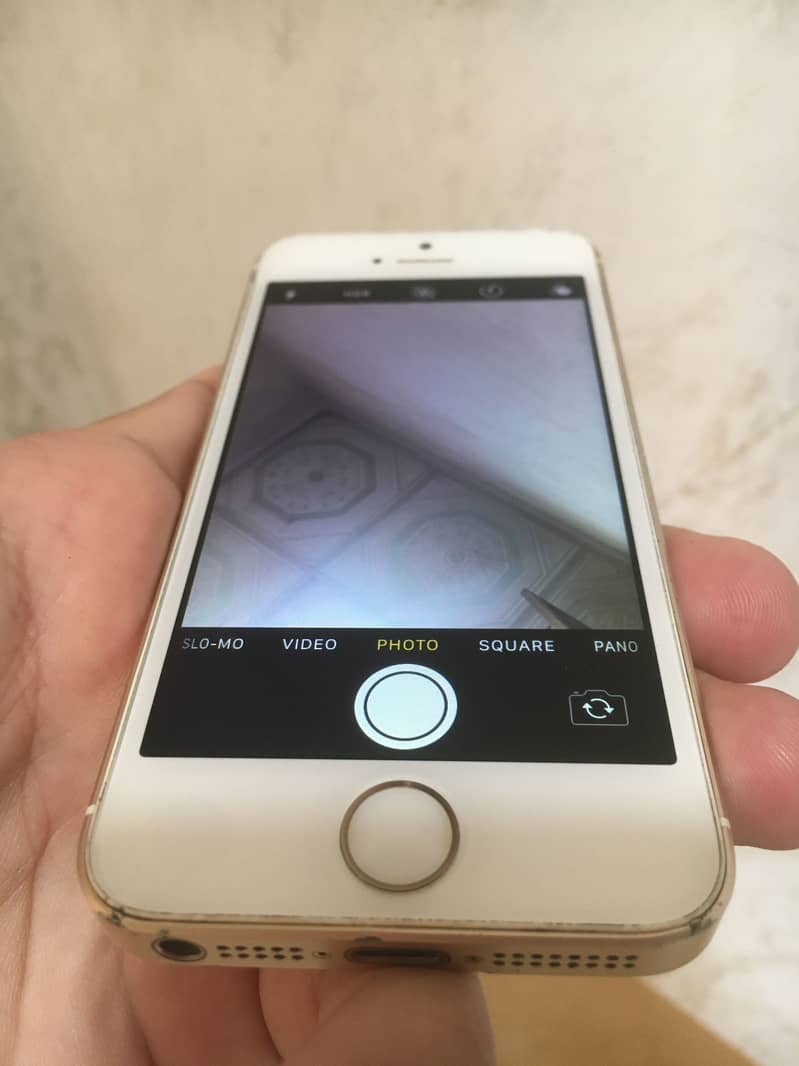 Apple iPhone SE 17
