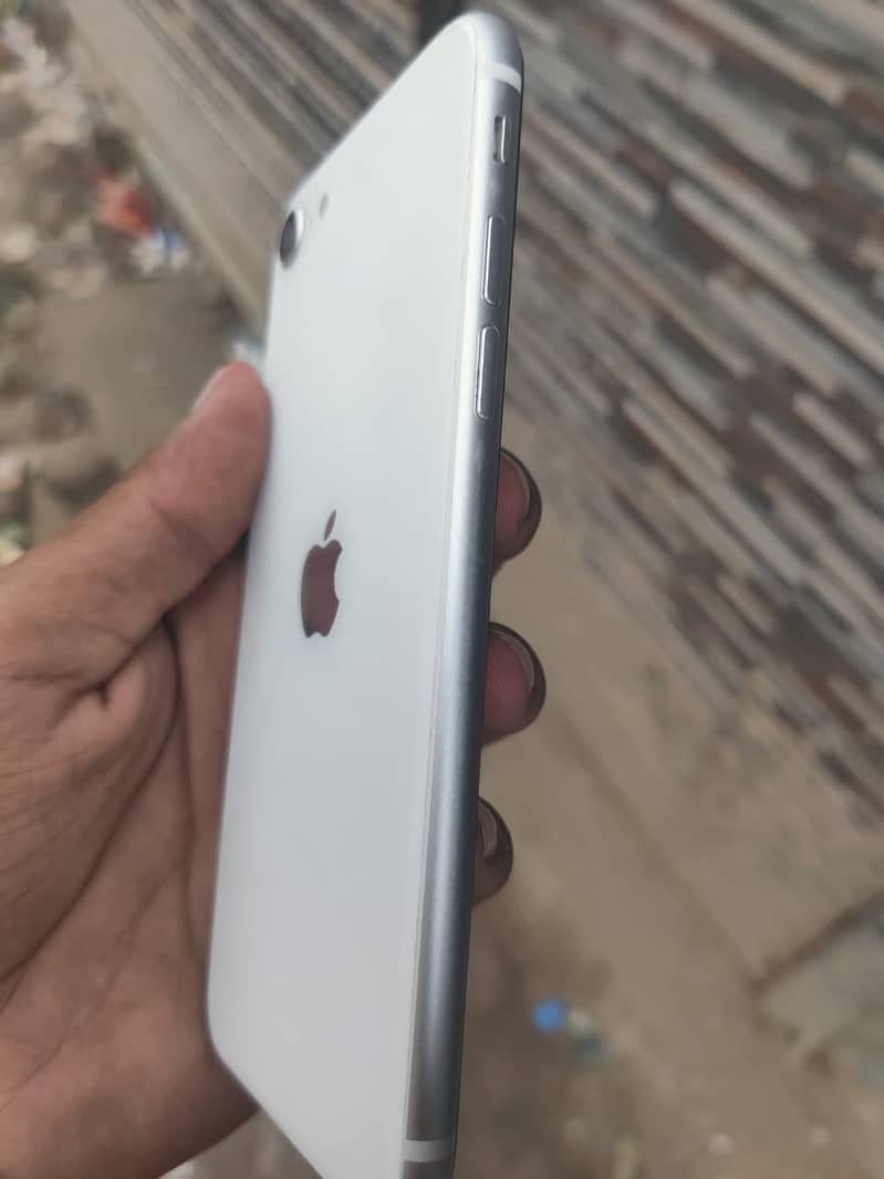 Apple iPhone SE 1