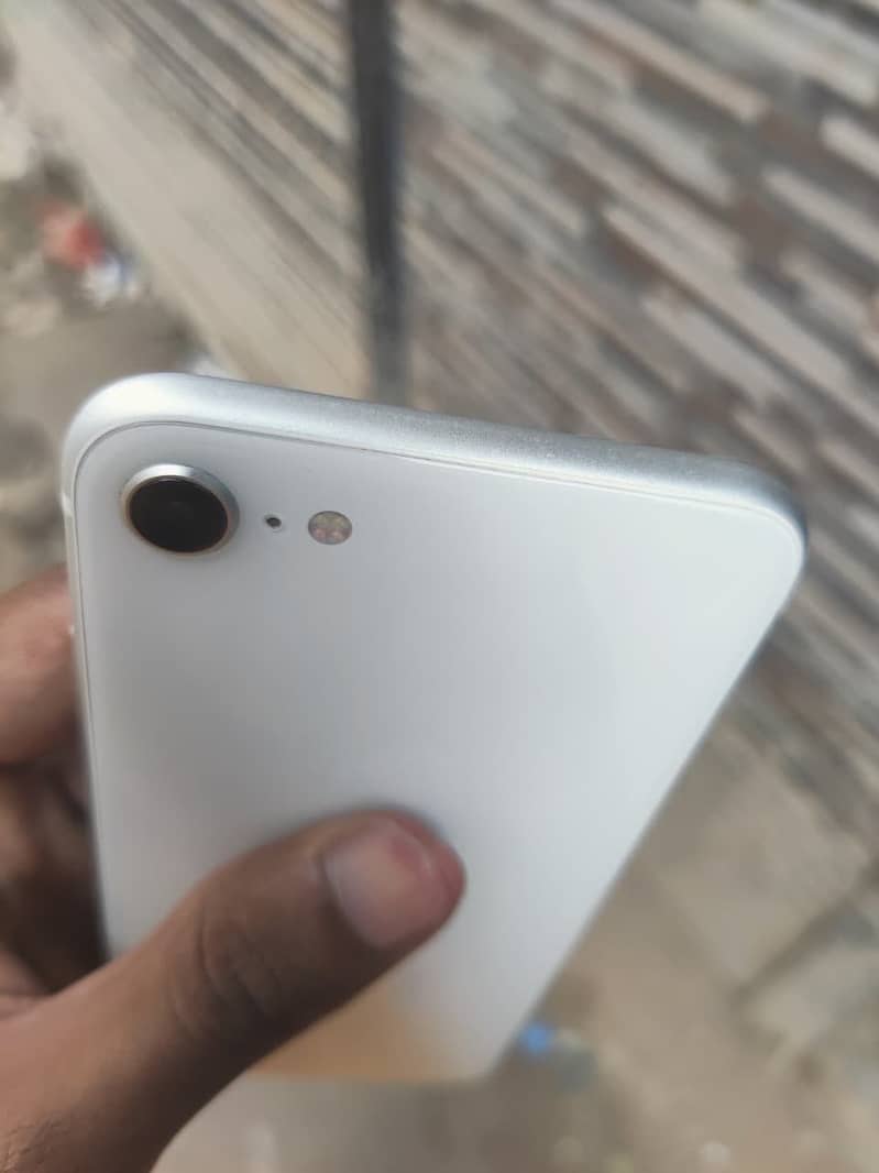 Apple iPhone SE 2