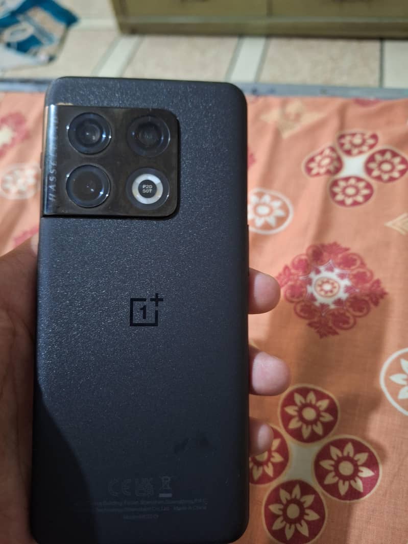 One Plus 10 Pro 1