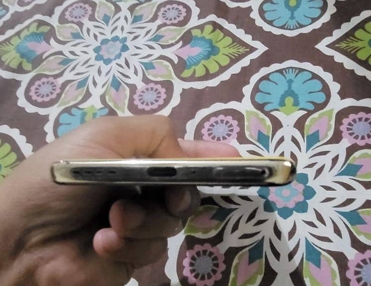 Infinix Note 40 Pro 3