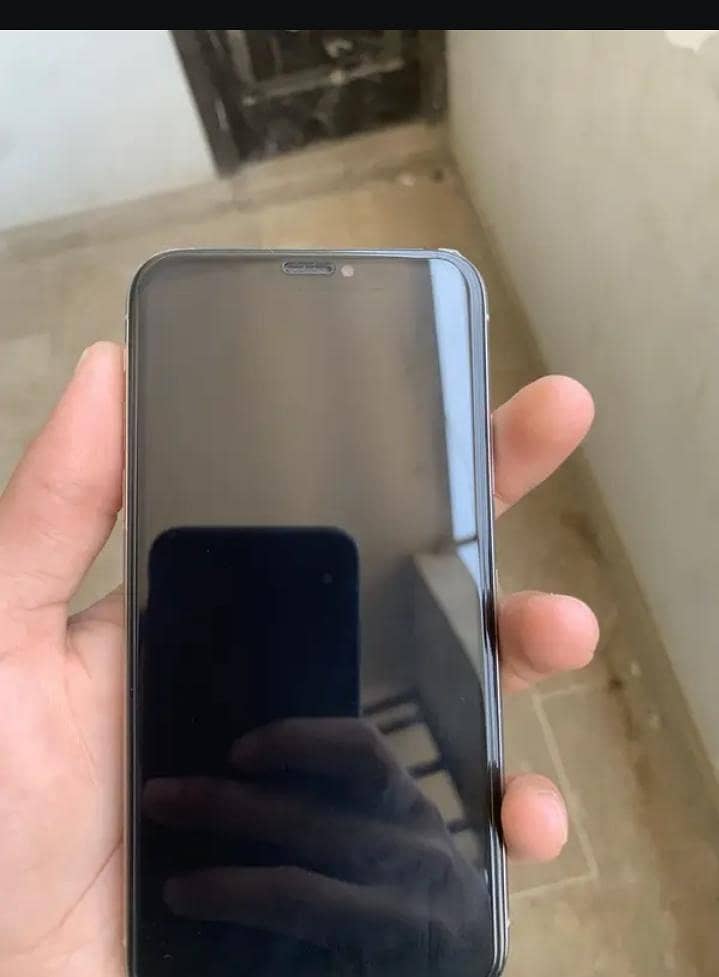 Apple iPhone X 6