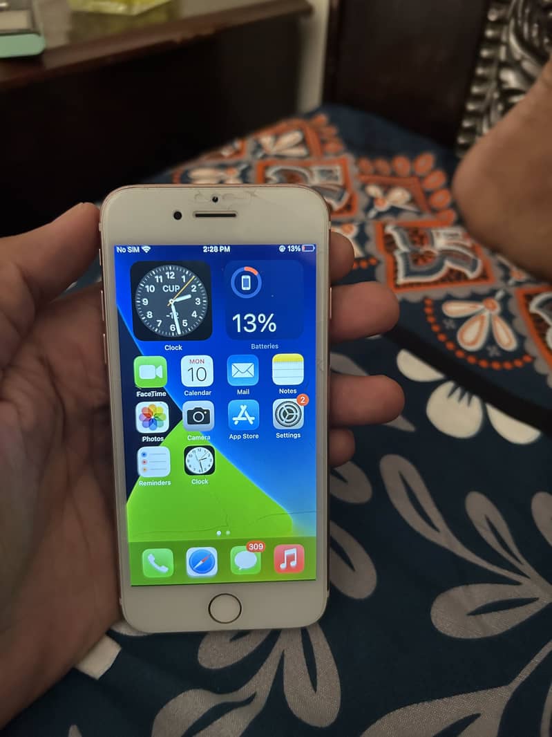 Apple iPhone 7 1