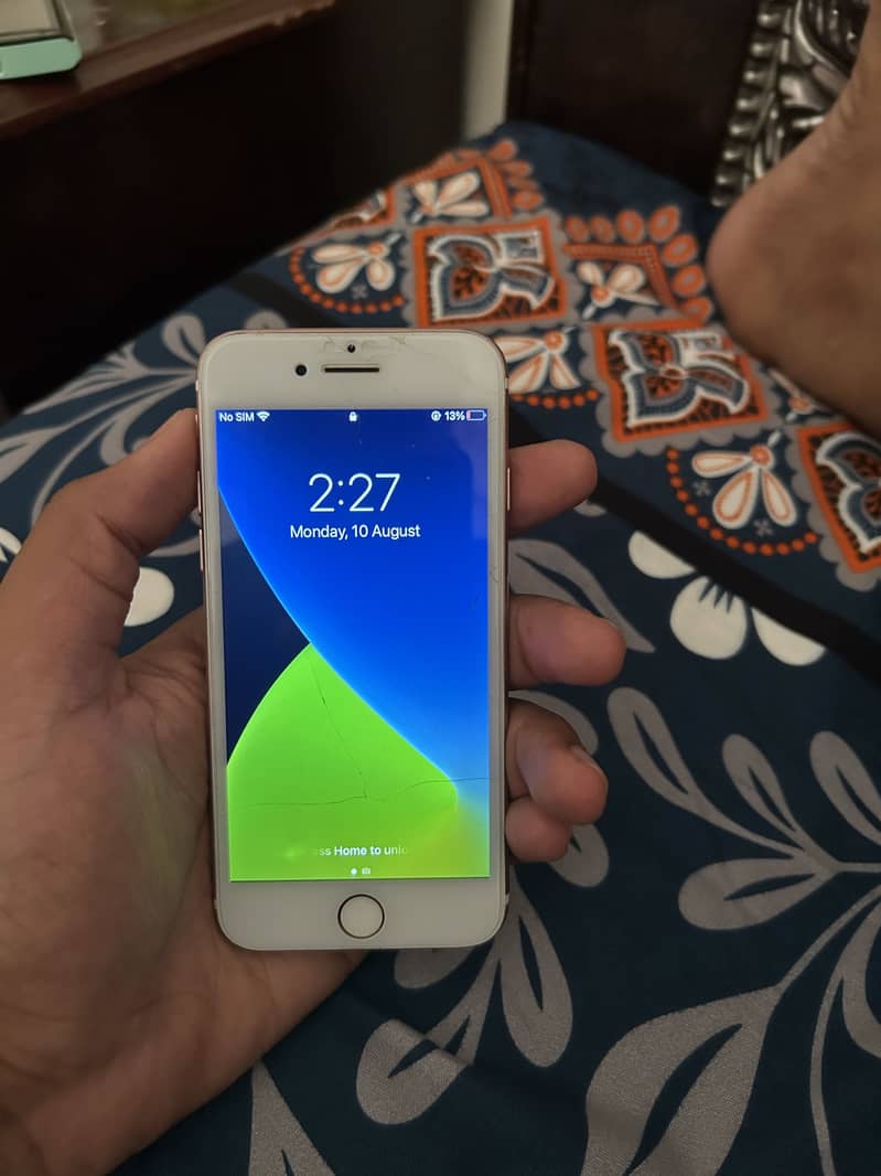 Apple iPhone 7 2