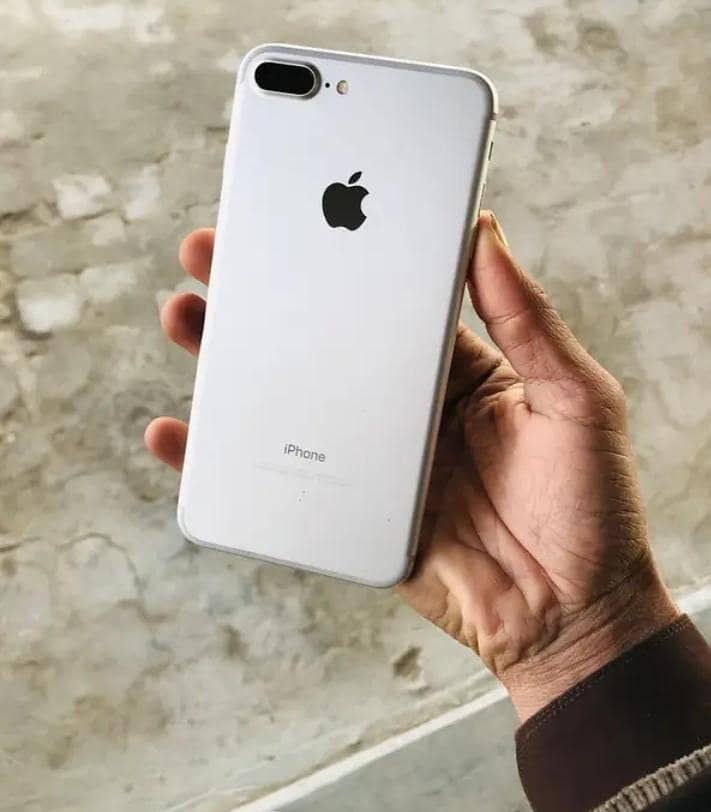 Apple iPhone 7 Plus 1
