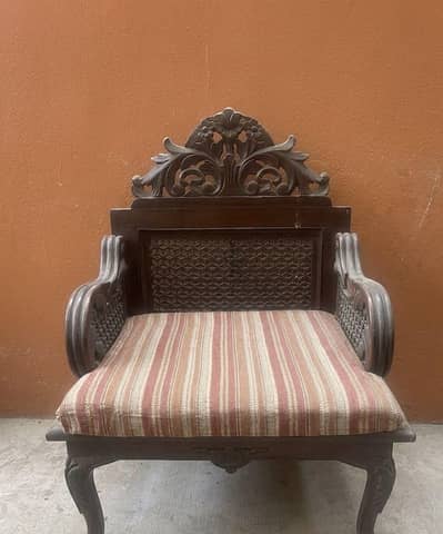 2 one seater sofas in very responsible price with one table chinyoti