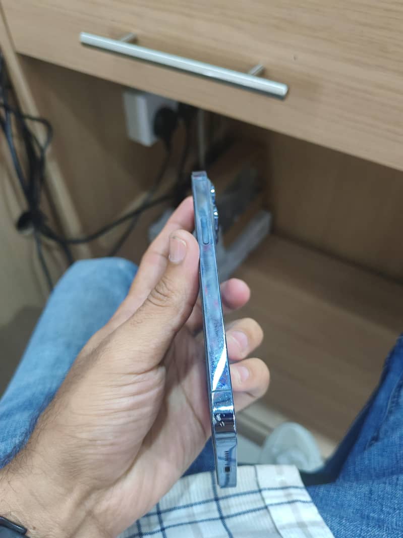 Apple iPhone 13 Pro 0322 7460733 & 03361476923 1
