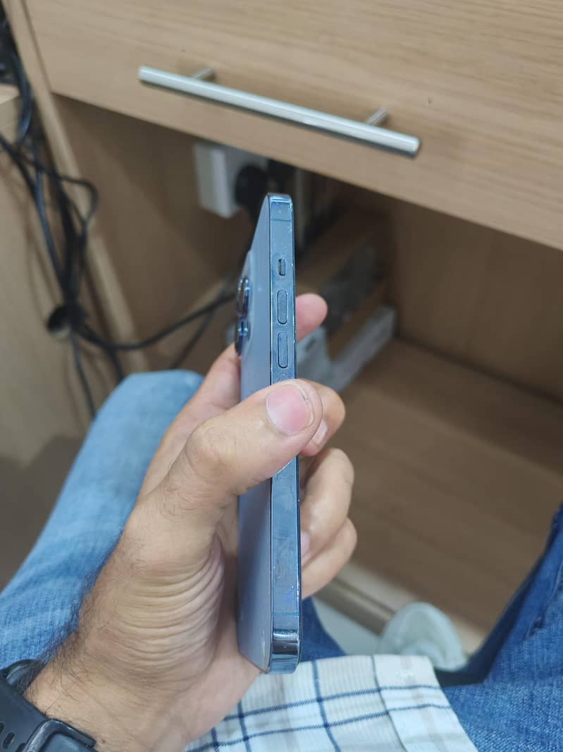 Apple iPhone 13 Pro 0322 7460733 & 03361476923 2