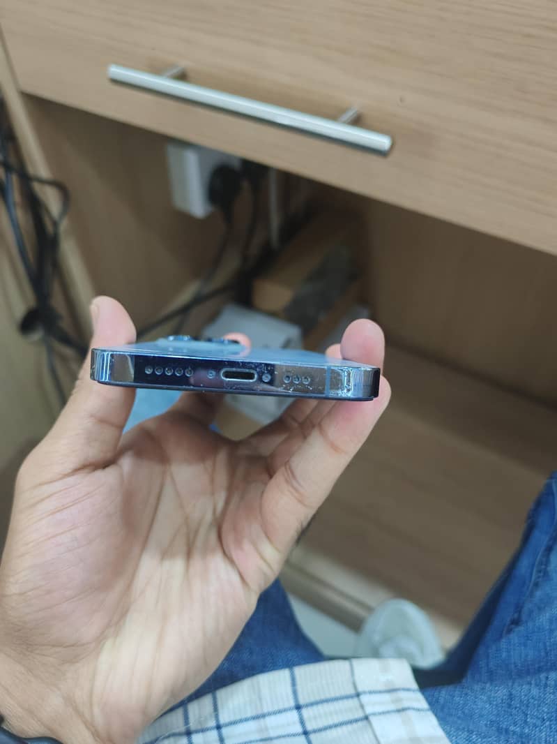 Apple iPhone 13 Pro 0322 7460733 & 03361476923 3