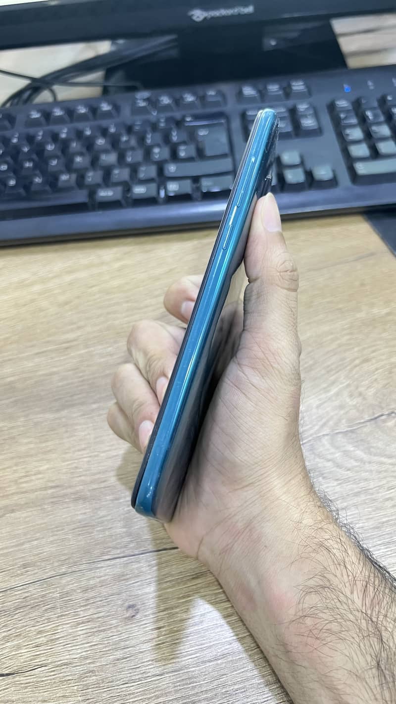 Xiaomi Redmi Note 9 3