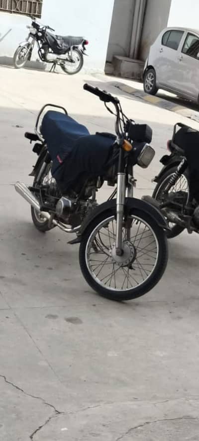 Hundyas 70cc Dec 2024 | Like New | Karachi Reg | CPLC Clear