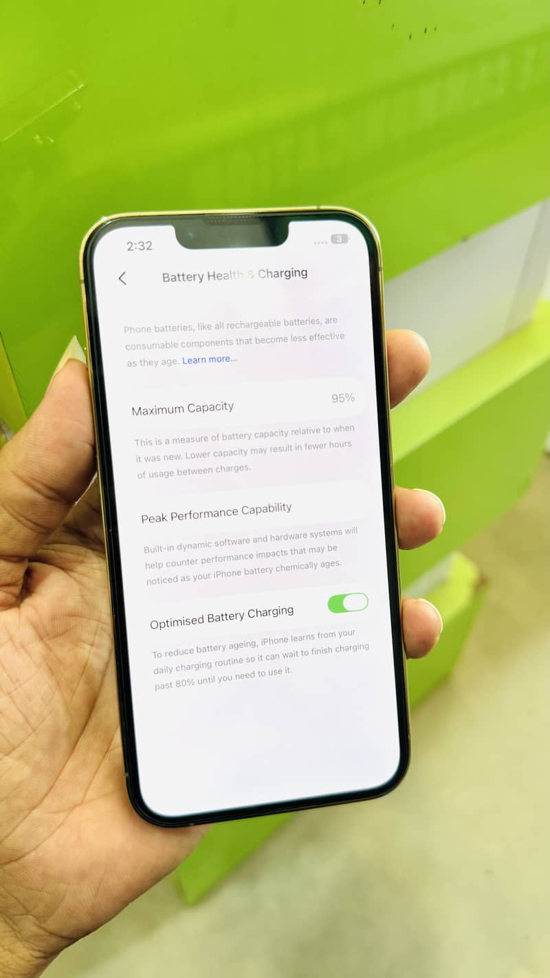 Apple iPhone 13 Pro 2