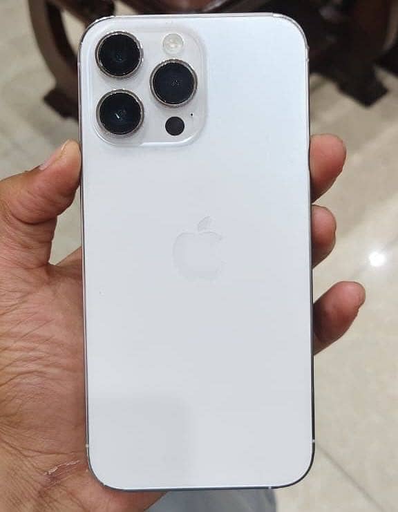 Apple iPhone 14 Pro Max 3
