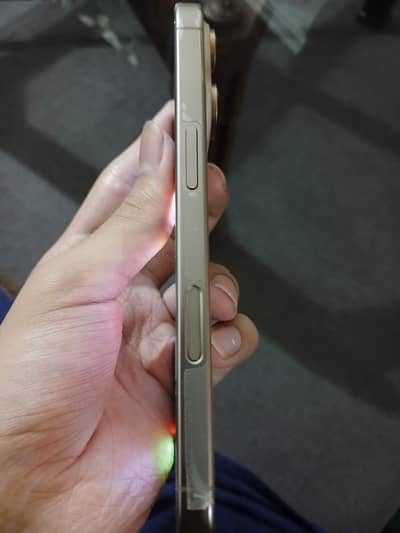 Apple iPhone 16 Pro