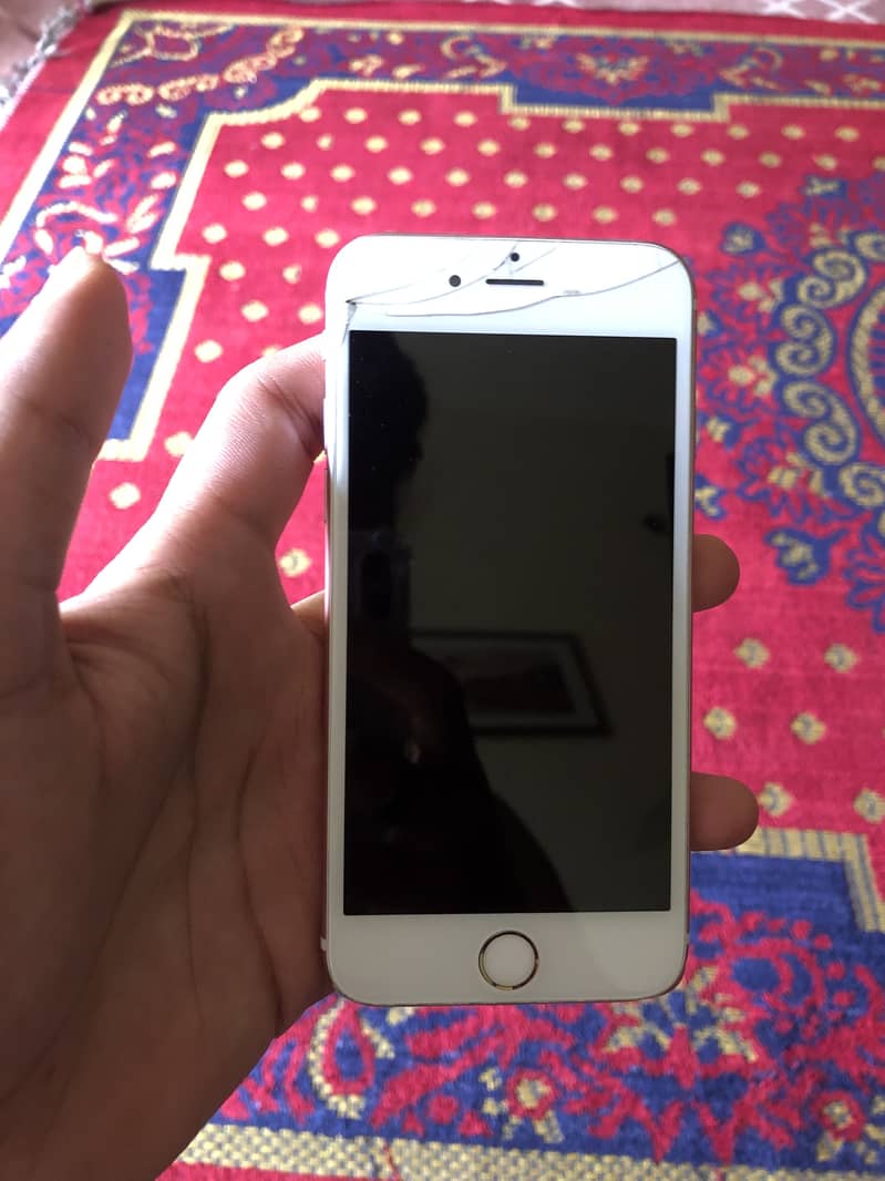 Apple iPhone 6S 1