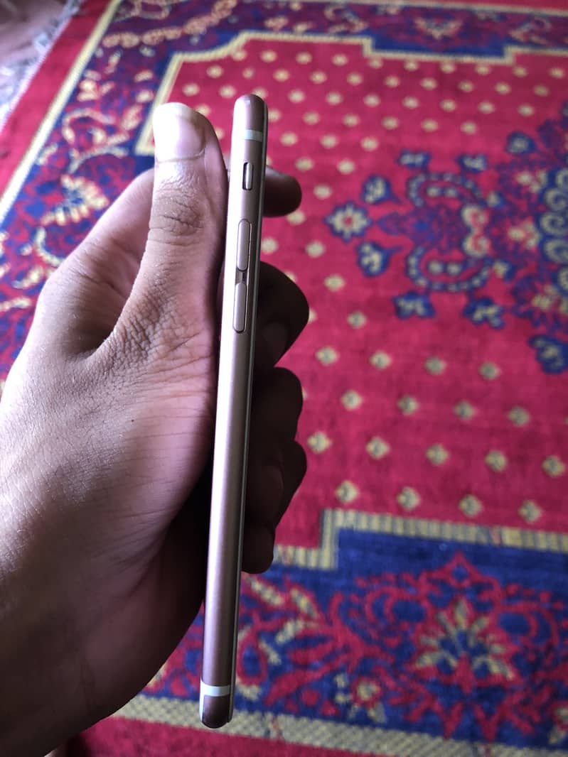Apple iPhone 6S 3