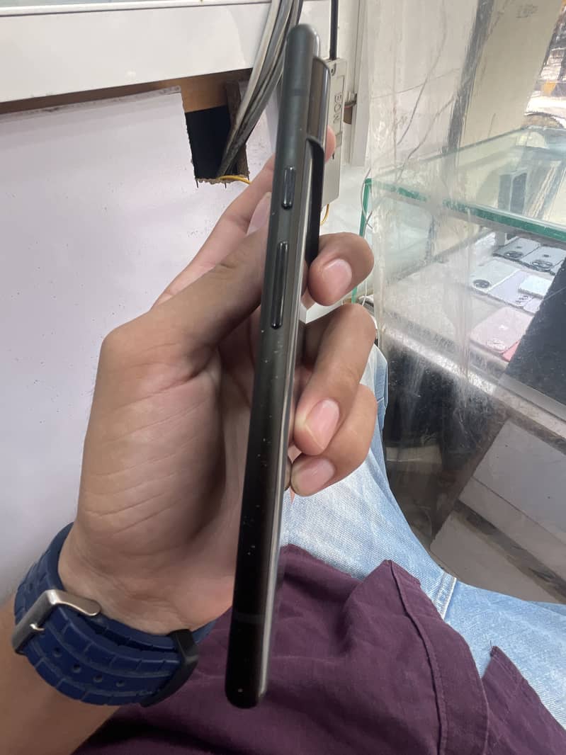 Google Pixel 6 3