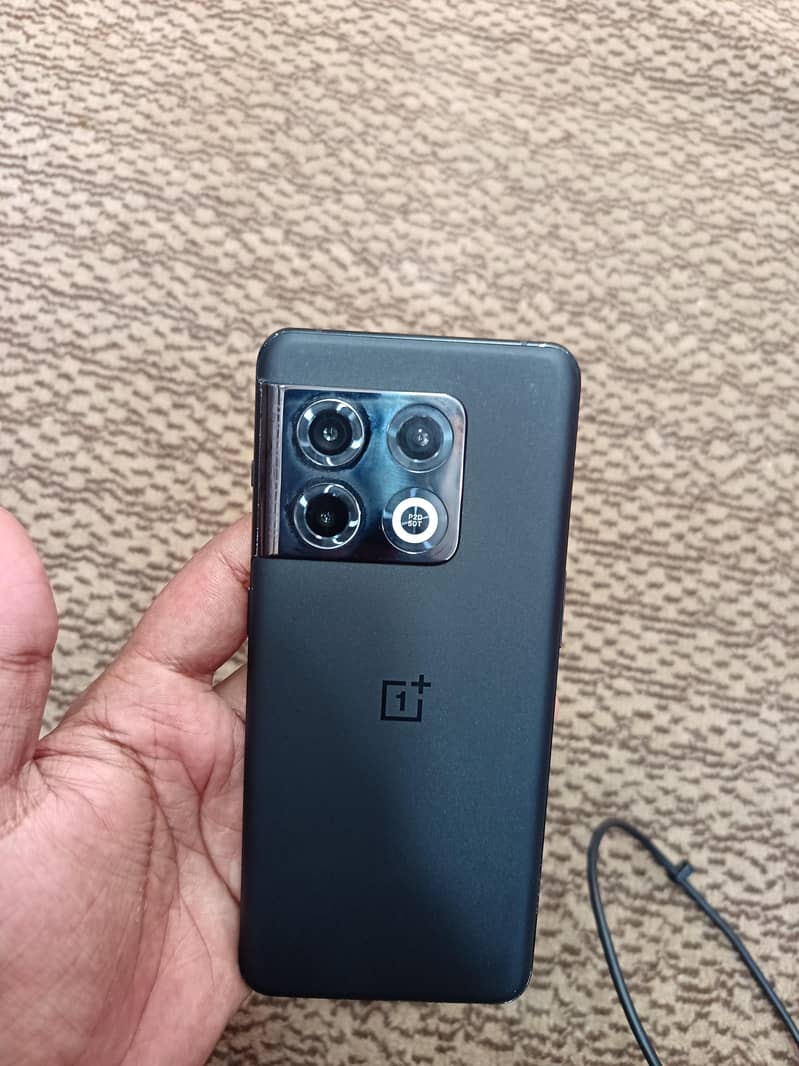 One Plus 10 Pro 3