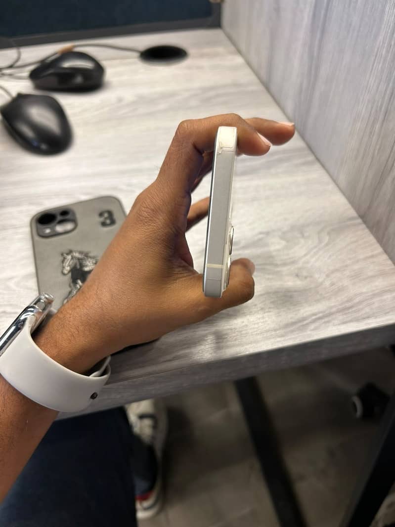 iPhone 13 Approved 256 gb 2