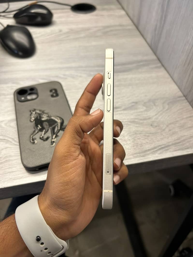 iPhone 13 Approved 256 gb 3