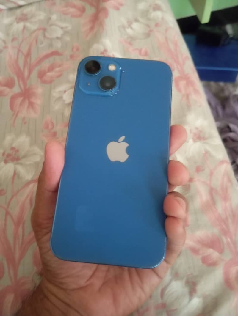 Apple iPhone 13 2