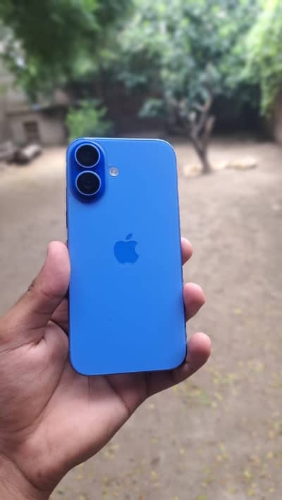 Apple iPhone 16