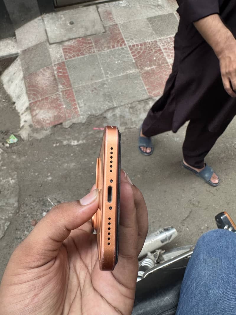 Apple iPhone XR 5