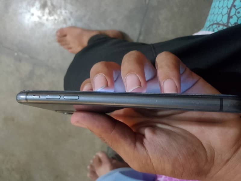 Apple iPhone 11 5