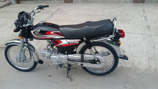 urgent sale new bike  2025 model
