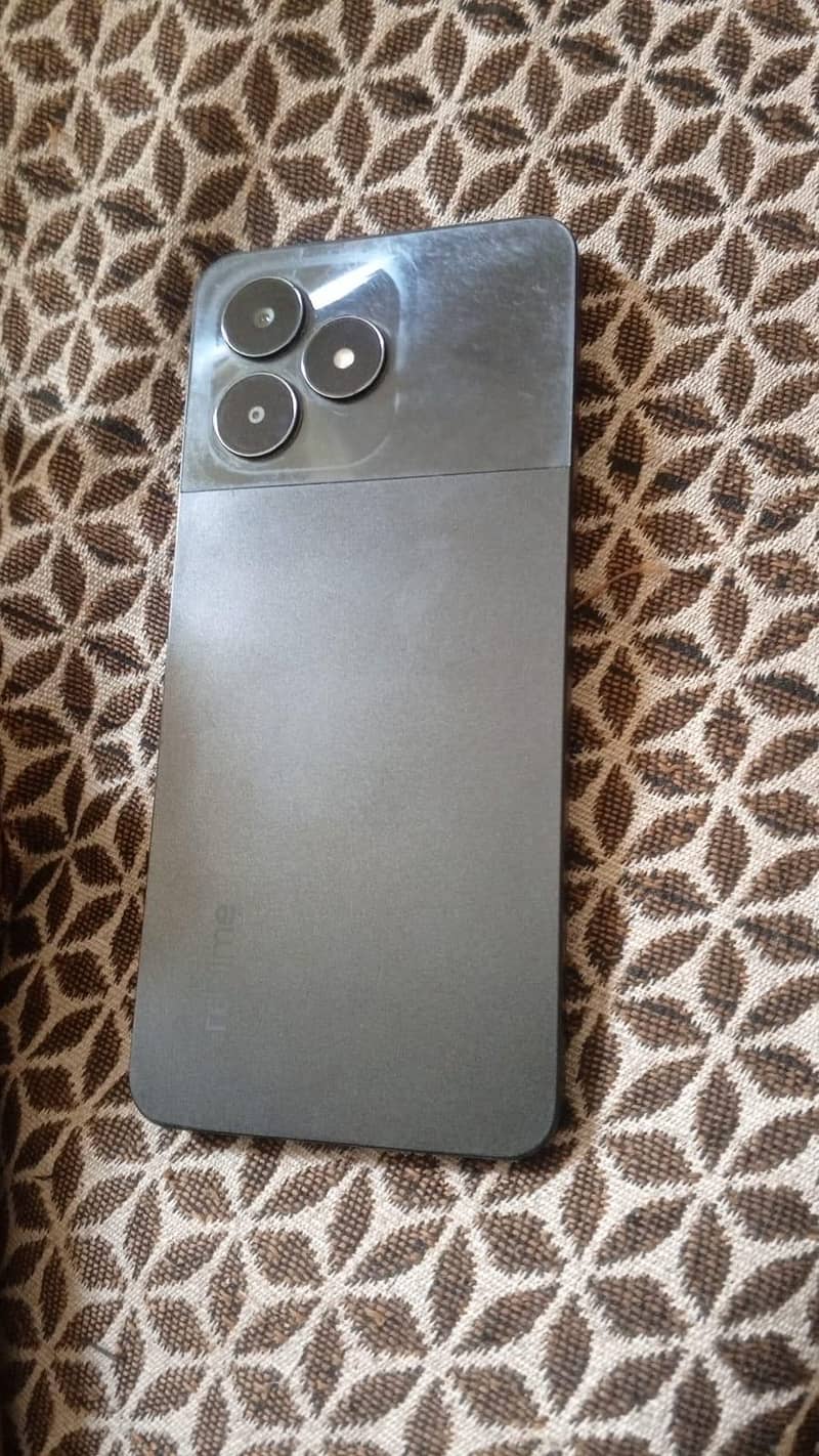 Realme C51 0
