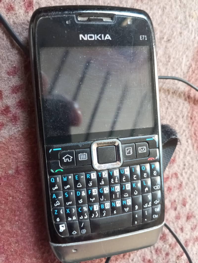 Nokia E71 1