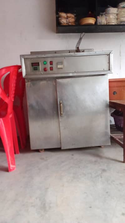 32 liter fryer urgent sale need money