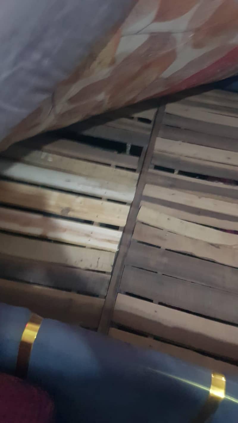 bed used 4