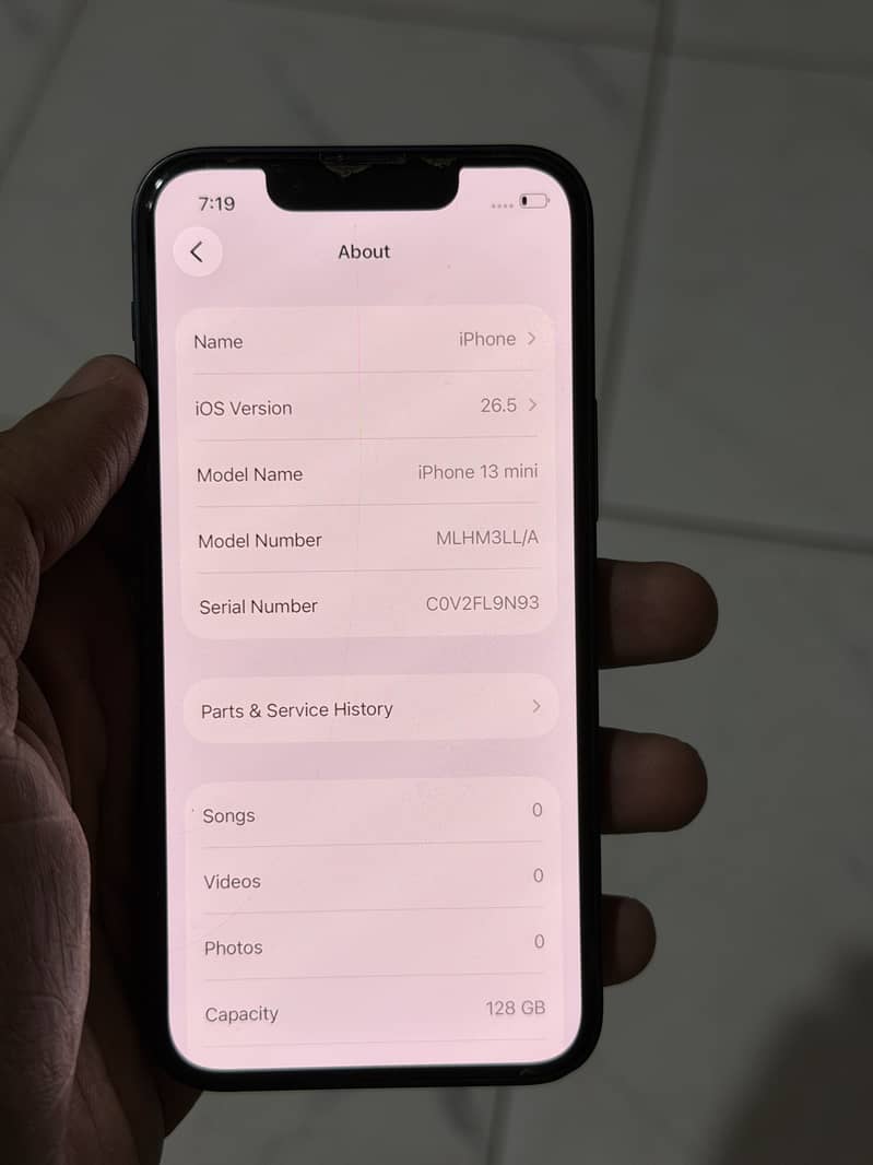 Apple iPhone 13 mini 1