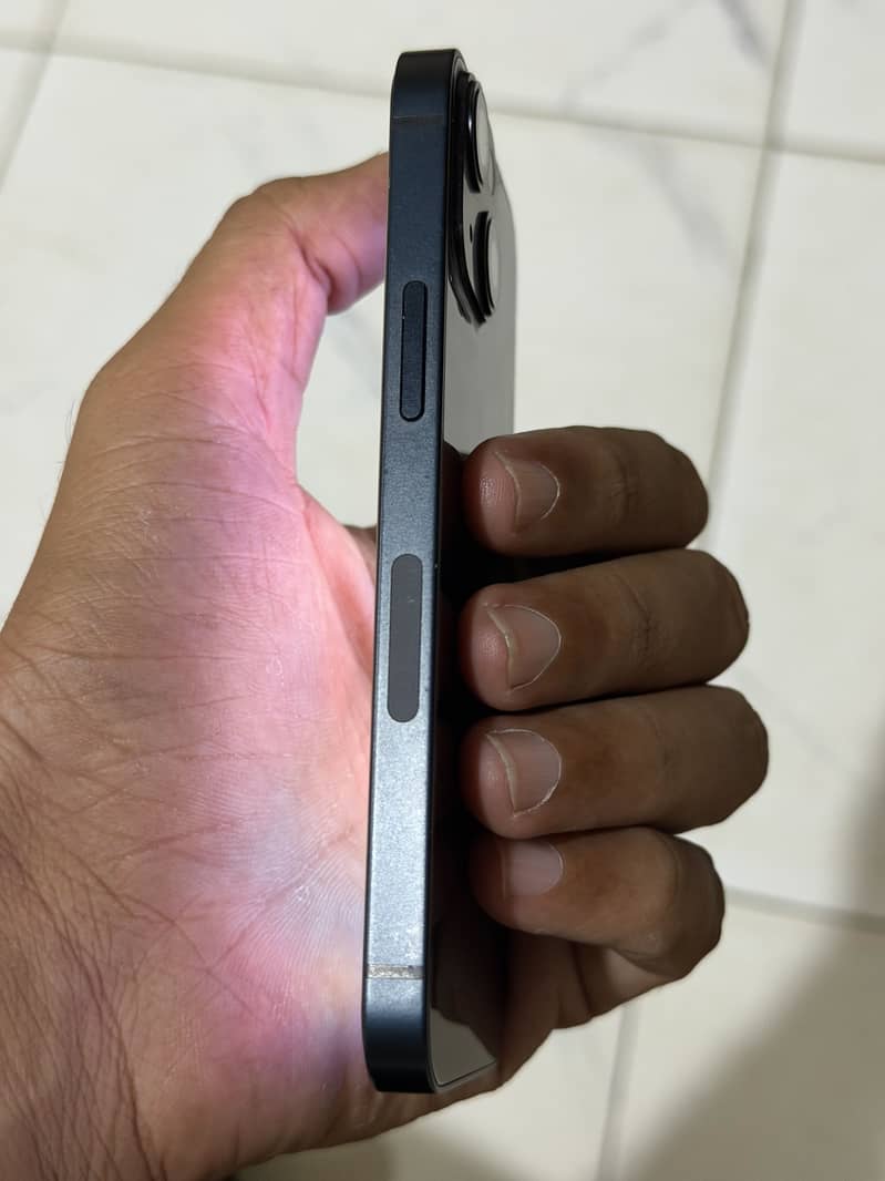 Apple iPhone 13 mini 2