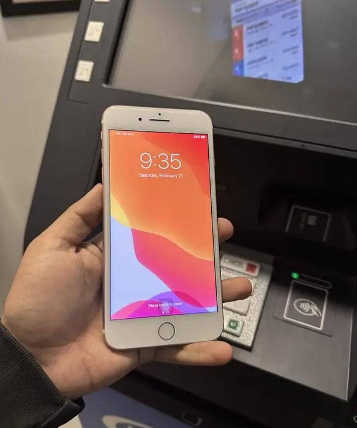 Apple iPhone 7 Plus 2