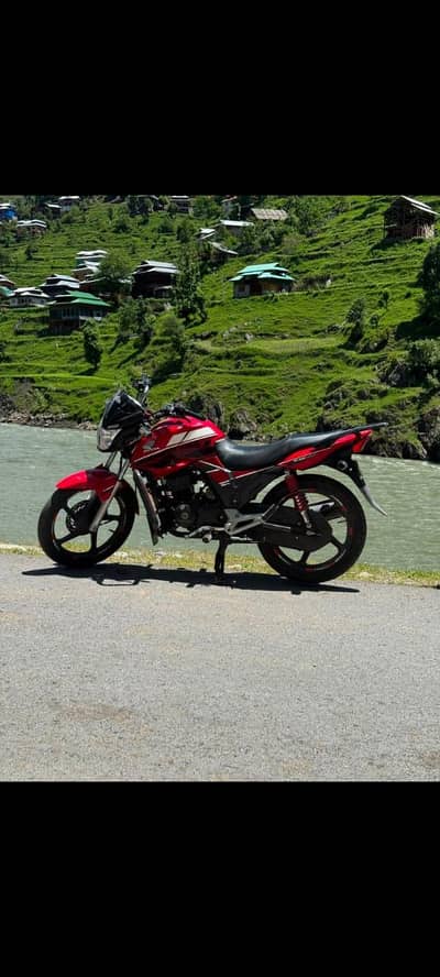 hi i am sellingy cb150f contact me on 03481230765