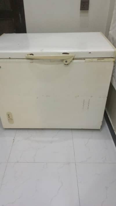waves Single door deep freezer