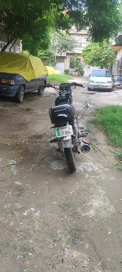 Handa 125 16 model in new condition