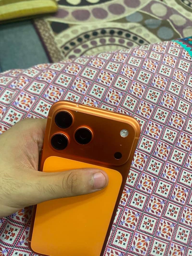 Apple iPhone 17 Pro Max 0