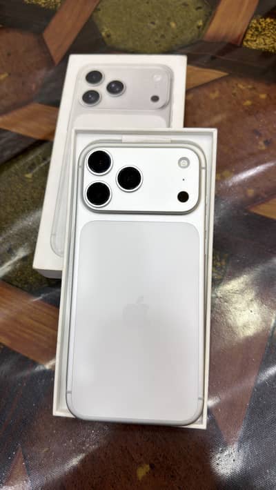 Apple iPhone 17 Pro Max Factory Unlock