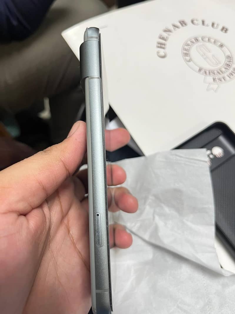 Google Pixel 8 1
