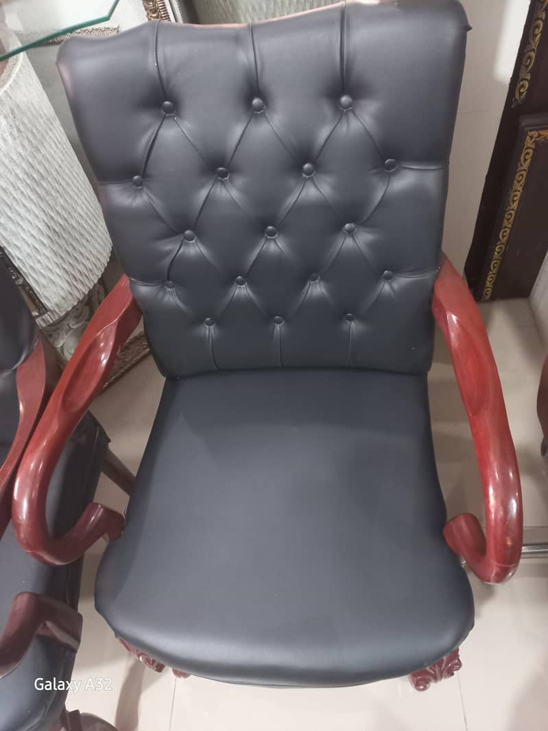 ofice chairs 1